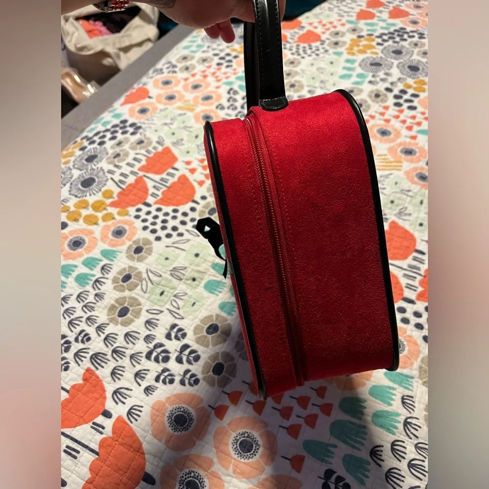 Frederick’s of Hollywood Vintage Red Velvet Cosmetic Case‎ - Rare & Elegant
